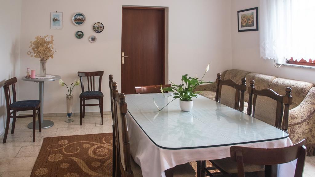 Guest House Hodak Rakovica Kültér fotó