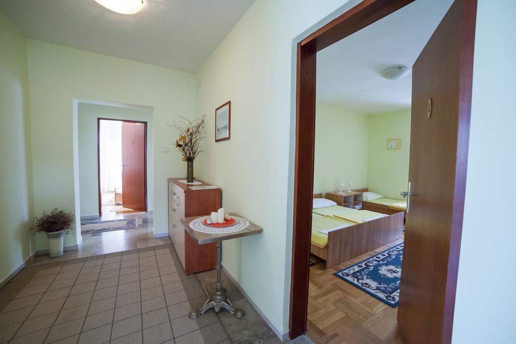 Guest House Hodak Rakovica Kültér fotó